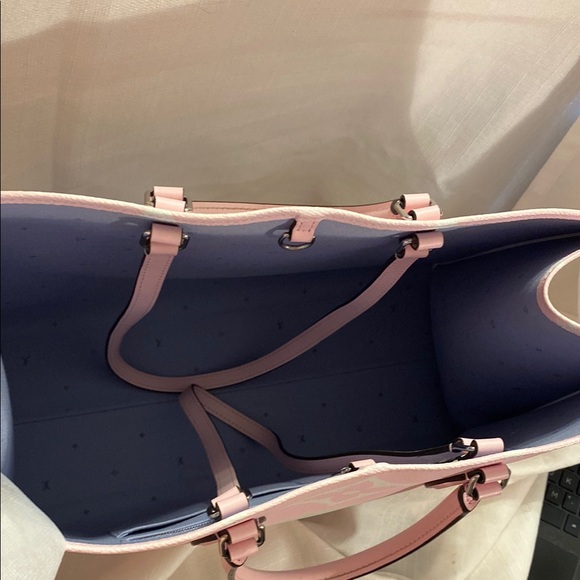 LV Pastel Giant Monogram Escale OnTheGo GM Silver Hardware, 2020 #FL0270 - Picture 10 of 12